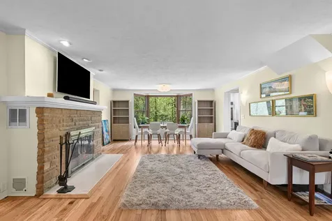 7019 Johnsburg Road Spring Grove IL 60081