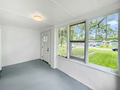 1910 Elim Avenue Zion IL 60099