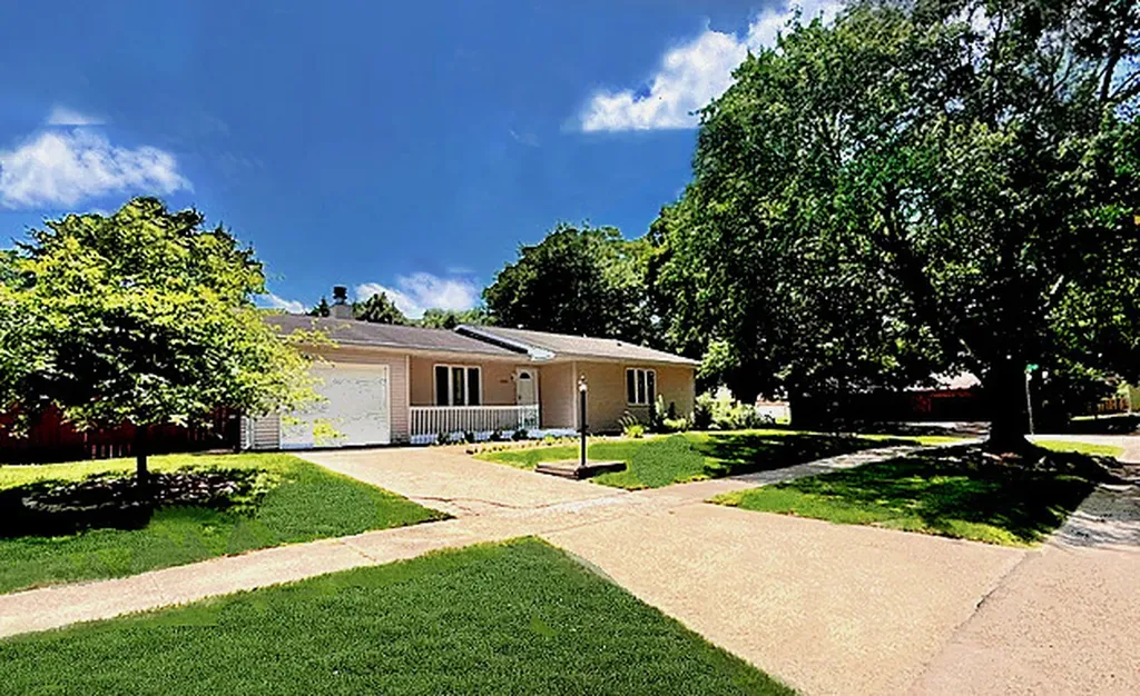 2707 Worcester Drive Champaign IL 61821