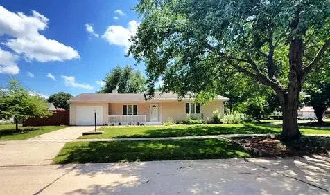 2707 Worcester Drive Champaign IL 61821