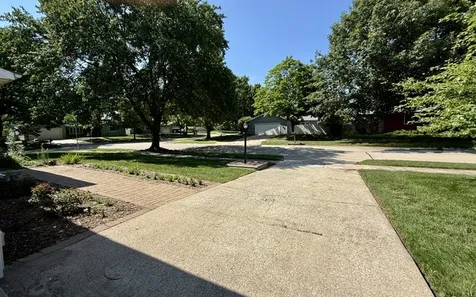 2707 Worcester Drive Champaign IL 61821