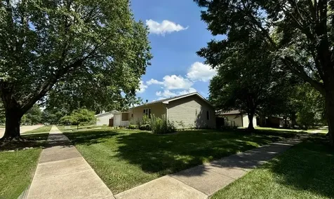 2707 Worcester Drive Champaign IL 61821