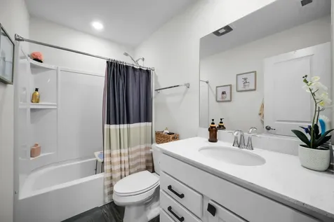 309 Lakeshore Drive Oswego IL 60543