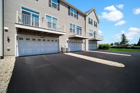 309 Lakeshore Drive Oswego IL 60543