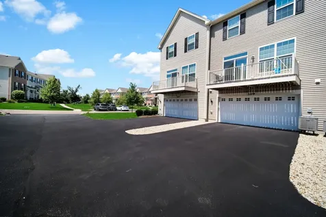309 Lakeshore Drive Oswego IL 60543