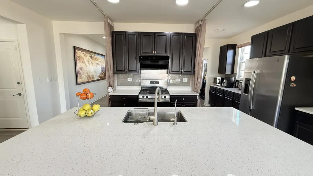 16143 South Lakeview Road Plainfield IL 60586