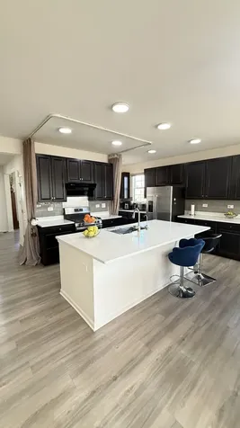 16143 South Lakeview Road Plainfield IL 60586