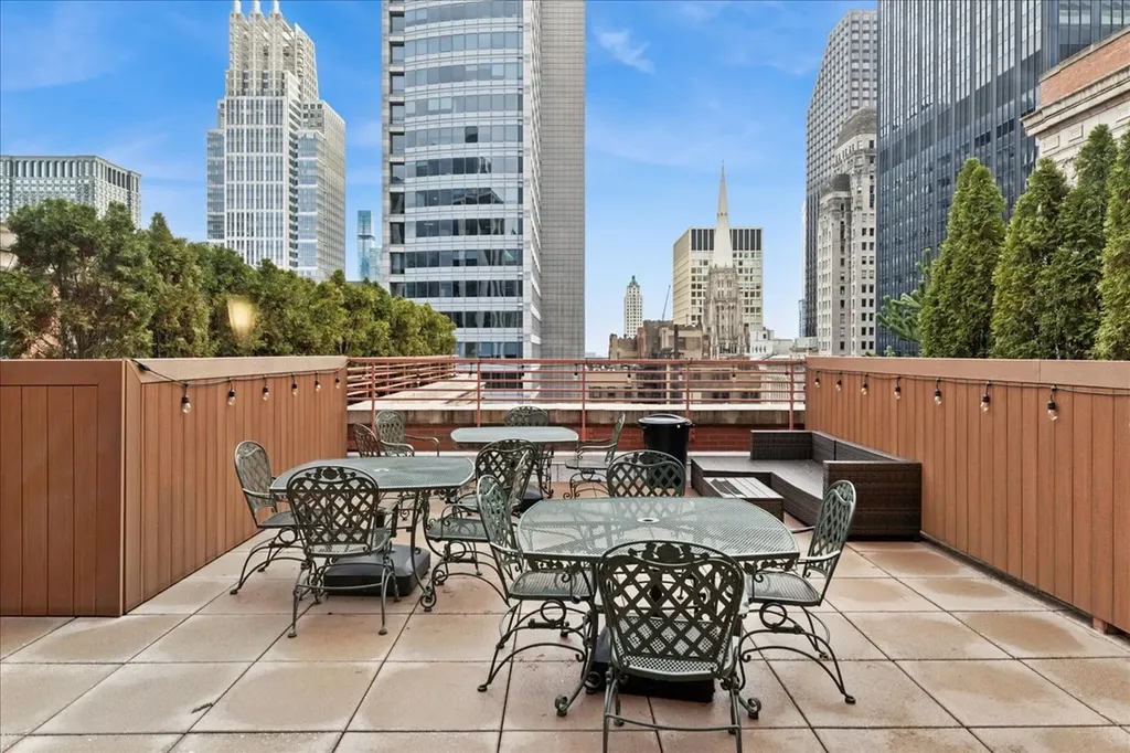 208 West Washington Street Chicago IL 60606