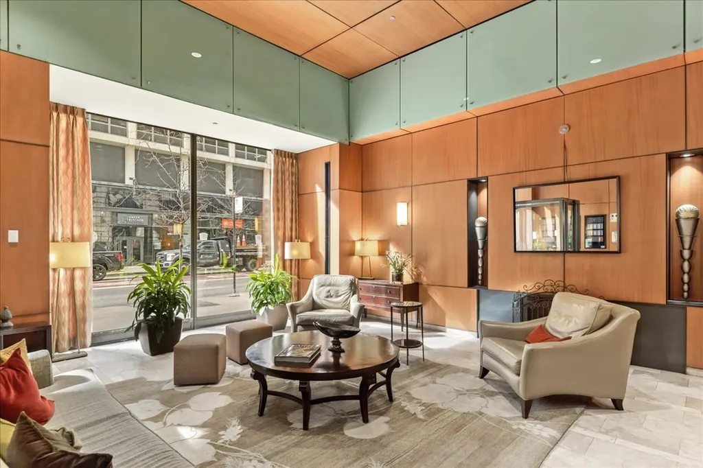 208 West Washington Street Chicago IL 60606