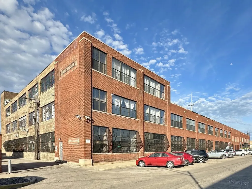 3144 West Carroll Street Chicago IL 60612