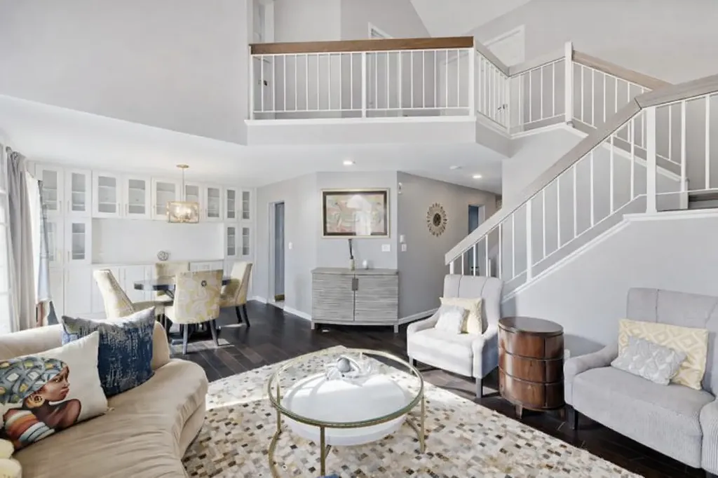 1497 Whitman Court Schaumburg IL 60173