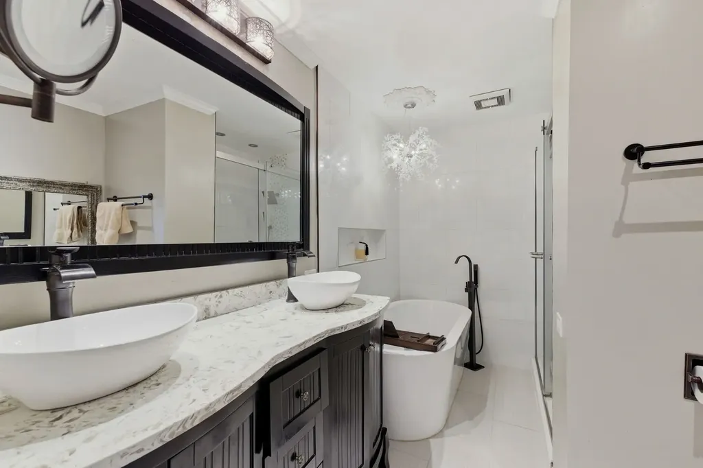 1497 Whitman Court Schaumburg IL 60173