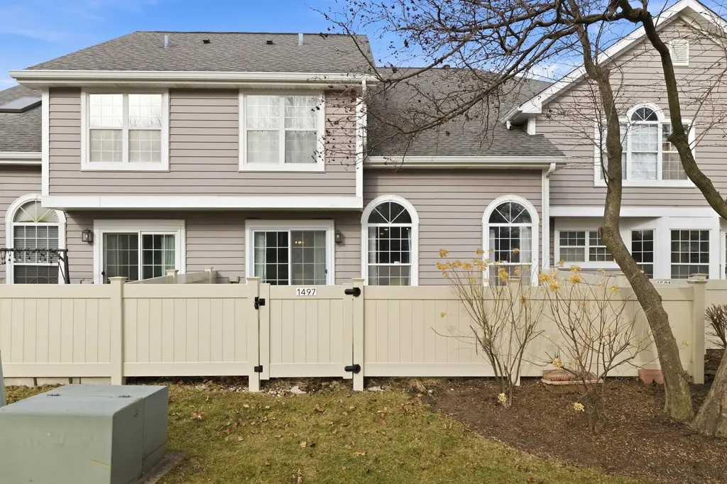 1497 Whitman Court Schaumburg IL 60173