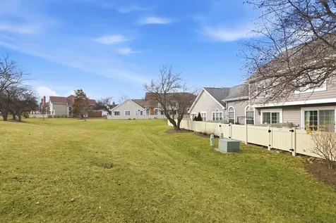 1497 Whitman Court Schaumburg IL 60173