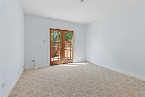 2718 North Elm Lane N Arlington Heights IL 60004