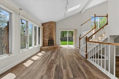 2718 North Elm Lane N Arlington Heights IL 60004