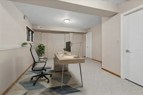 2718 North Elm Lane N Arlington Heights IL 60004