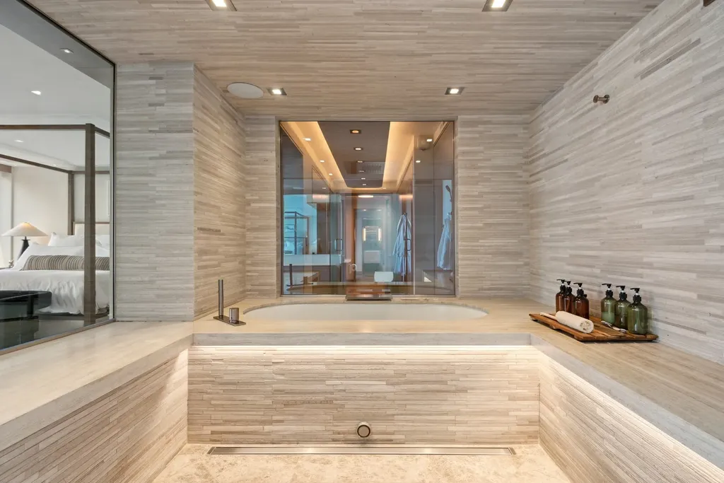 111 East Chestnut Street Chicago IL 60611