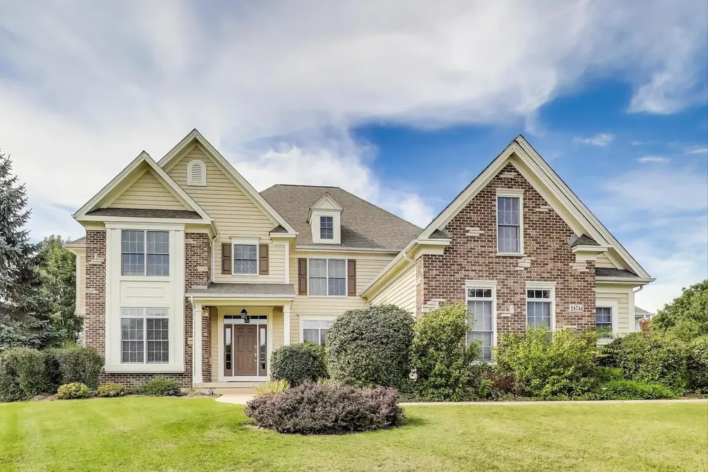 24744 North Golden Oat Circle Cary IL 60013