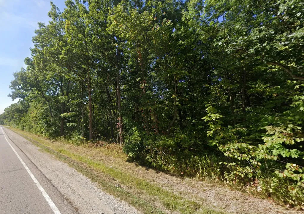 Deerfield Road Riverwoods IL 60015