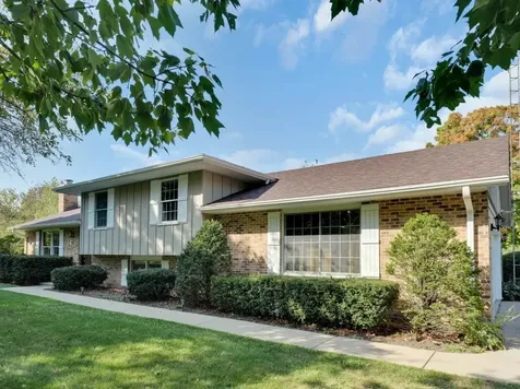 3303 Vermont Road Woodstock IL 60098
