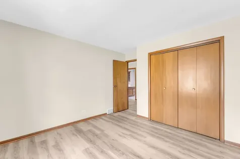 3303 Vermont Road Woodstock IL 60098