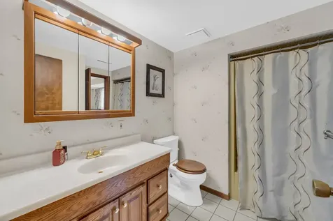 3303 Vermont Road Woodstock IL 60098