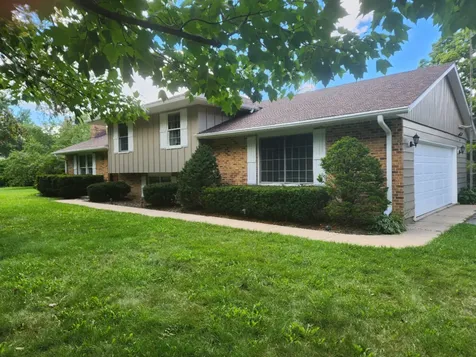3303 Vermont Road Woodstock IL 60098