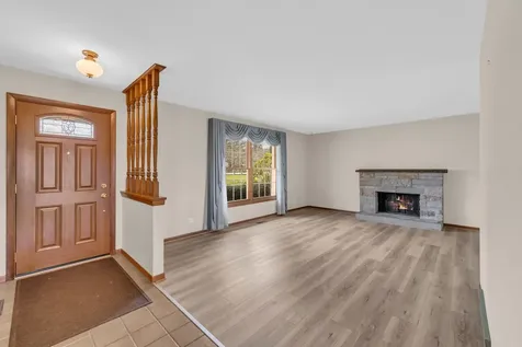 3303 Vermont Road Woodstock IL 60098