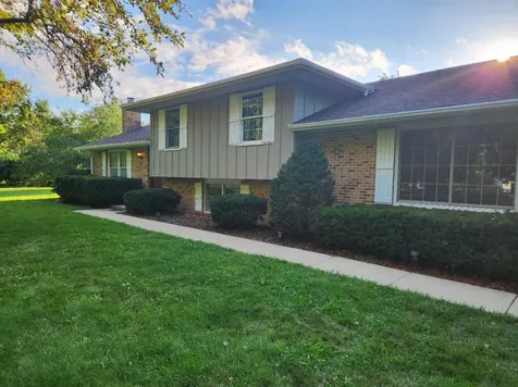 3303 Vermont Road Woodstock IL 60098