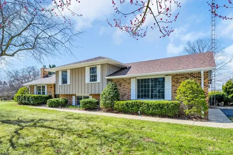 3303 Vermont Road Woodstock IL 60098