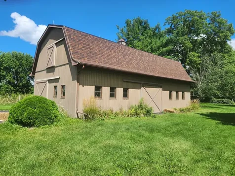 3303 Vermont Road Woodstock IL 60098