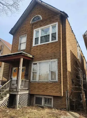 3009 North Whipple Street Chicago IL 60618