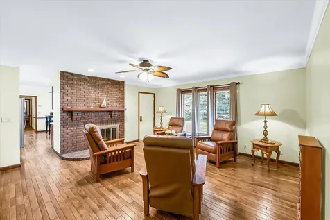4111 Farhills Drive Champaign IL 61822