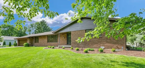 4111 Farhills Drive Champaign IL 61822