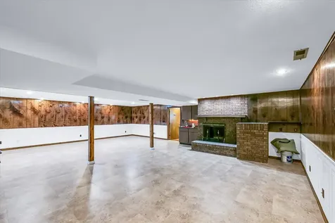 4111 Farhills Drive Champaign IL 61822