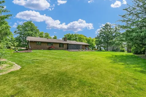 4111 Farhills Drive Champaign IL 61822