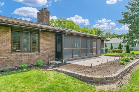 4111 Farhills Drive Champaign IL 61822