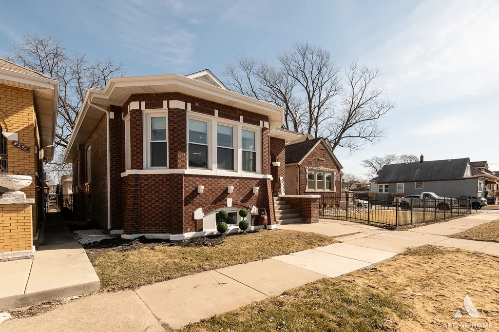 8353 South Hermitage Avenue Chicago IL 60620