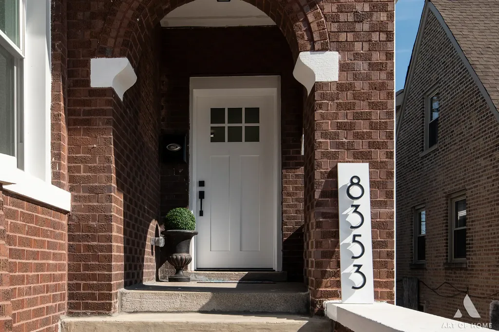8353 South Hermitage Avenue Chicago IL 60620