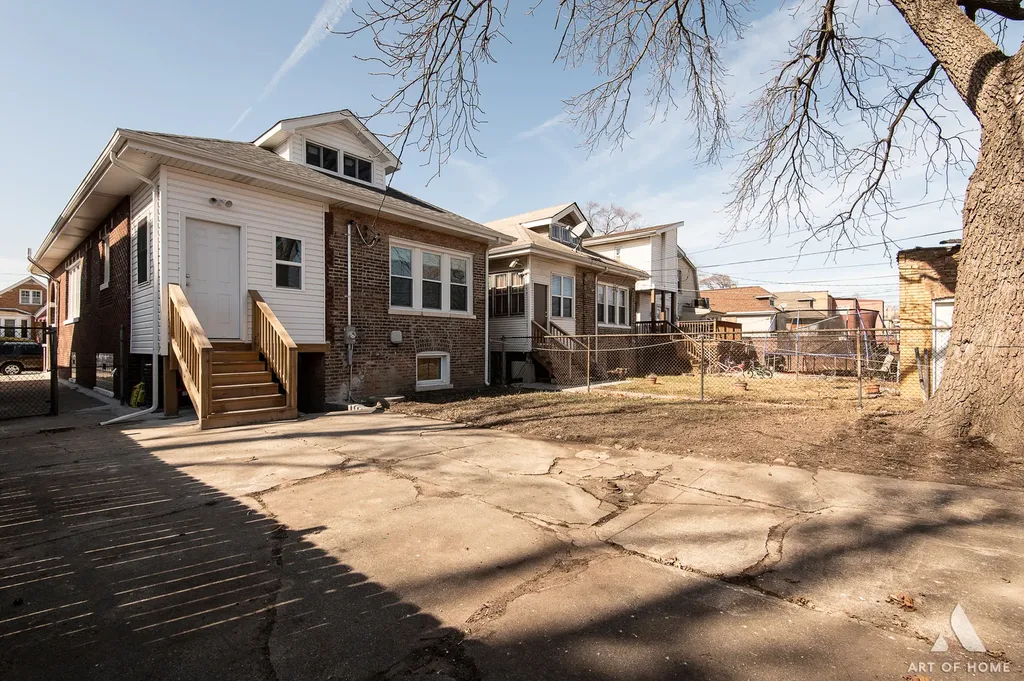 8353 South Hermitage Avenue Chicago IL 60620