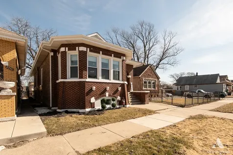 8353 South Hermitage Avenue Chicago IL 60620