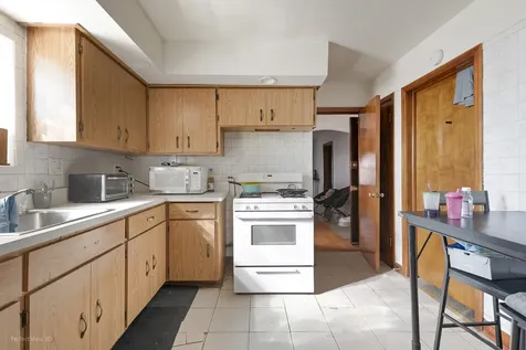 7847 South Maryland Avenue Chicago IL 60619