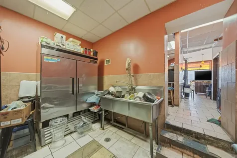 518 South Western Avenue Chicago IL 60612