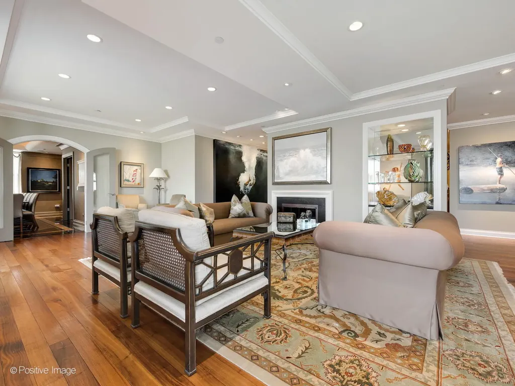55 West Delaware Place Chicago IL 60610