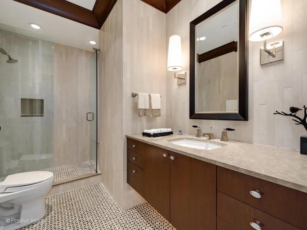 55 West Delaware Place Chicago IL 60610