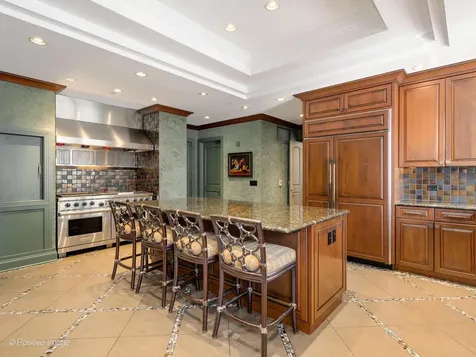 55 West Delaware Place Chicago IL 60610