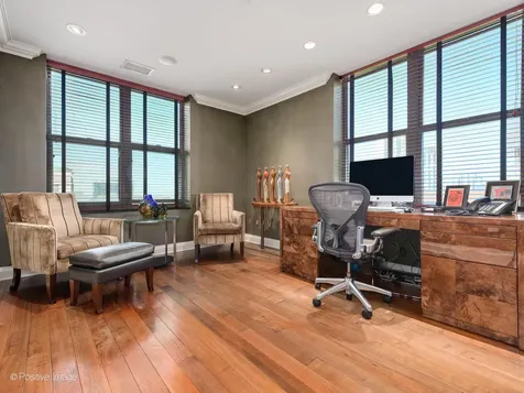 55 West Delaware Place Chicago IL 60610