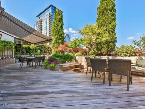 55 West Delaware Place Chicago IL 60610