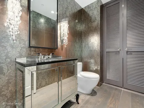 55 West Delaware Place Chicago IL 60610